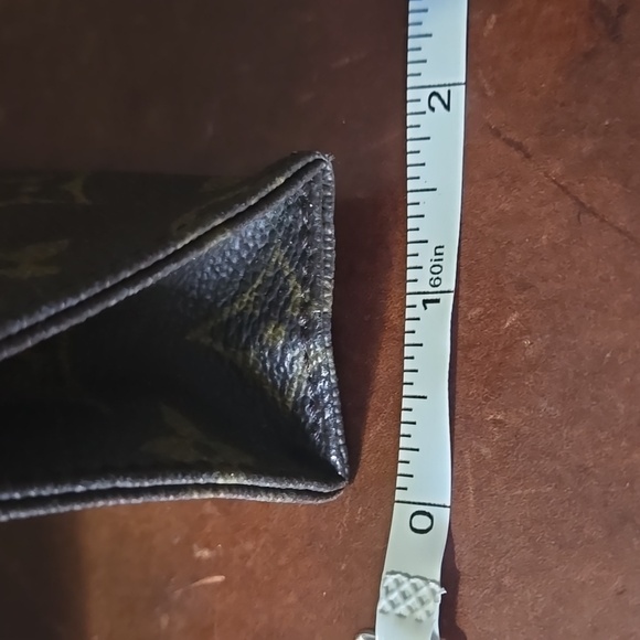 Louis Vuitton Monogram Poche Toilette 15 Cosmetics Pouch Purse - Picture 11 of 11